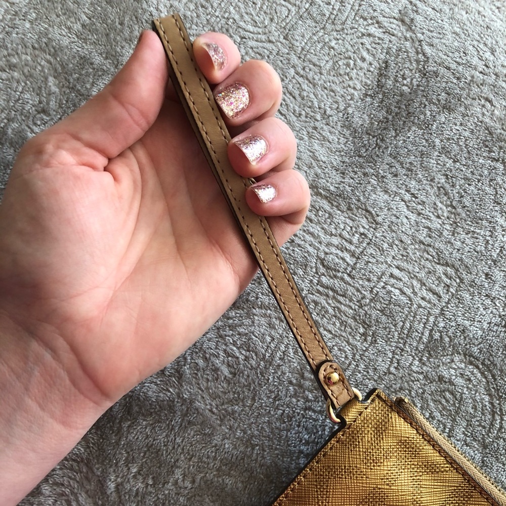 Michael Kors Large Wristlet (Gold Metallic) - Picture 3 of 7